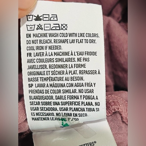 AMERICAN EAGLE WOMEN PURPLE SQUARE NECK SMOCKED PEASANT TOP
XL - Picture 14 of 15